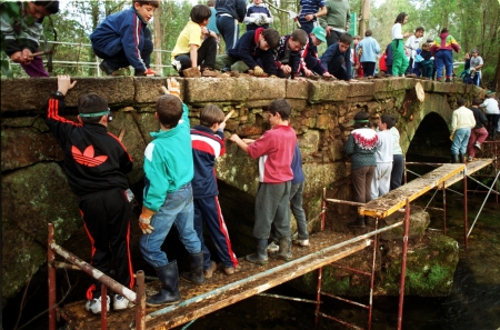 Os colexios saen ao rescate do patrimonio etnográfico galego